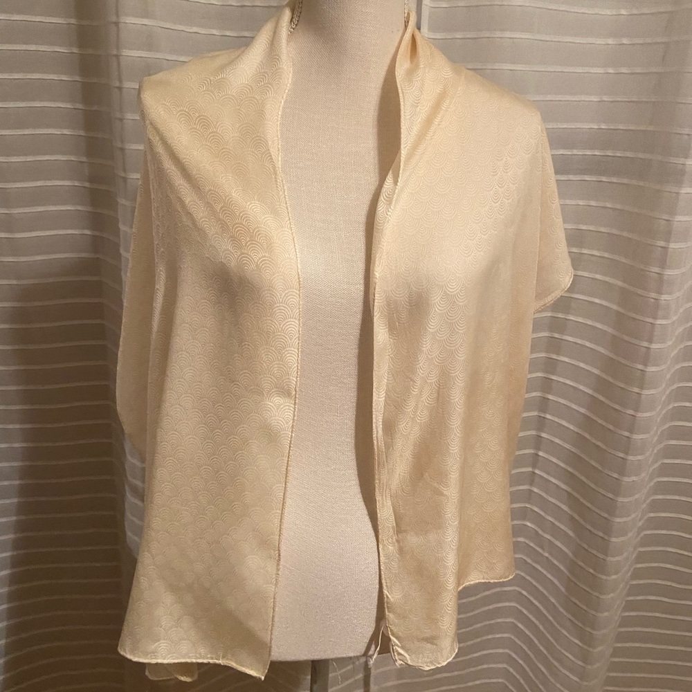 Geoffrey Beene Cream 100% Silk Opera Scarf